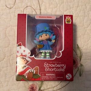 Blueberry Muffin Figurine - Blue